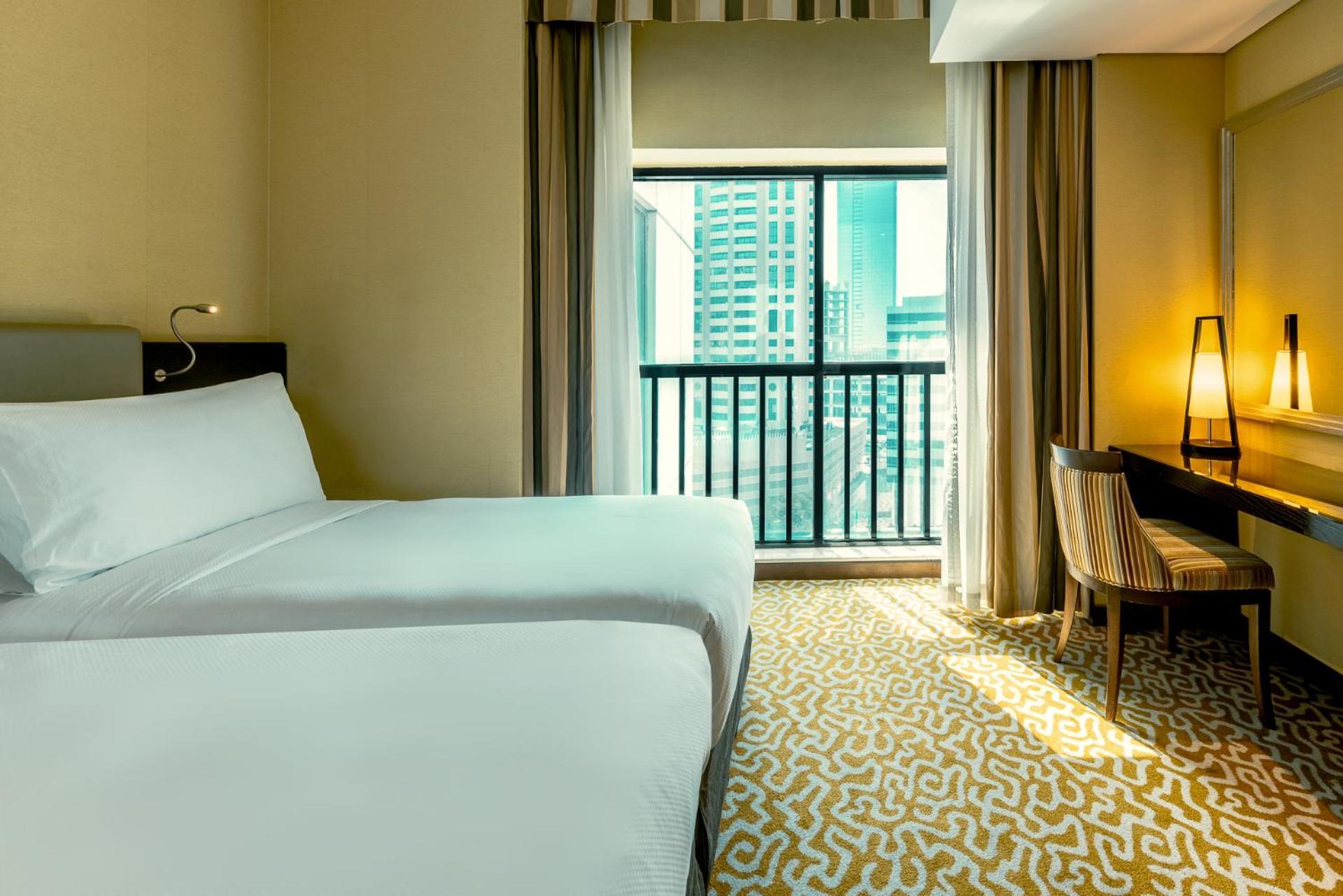 Time Oak & Hotel